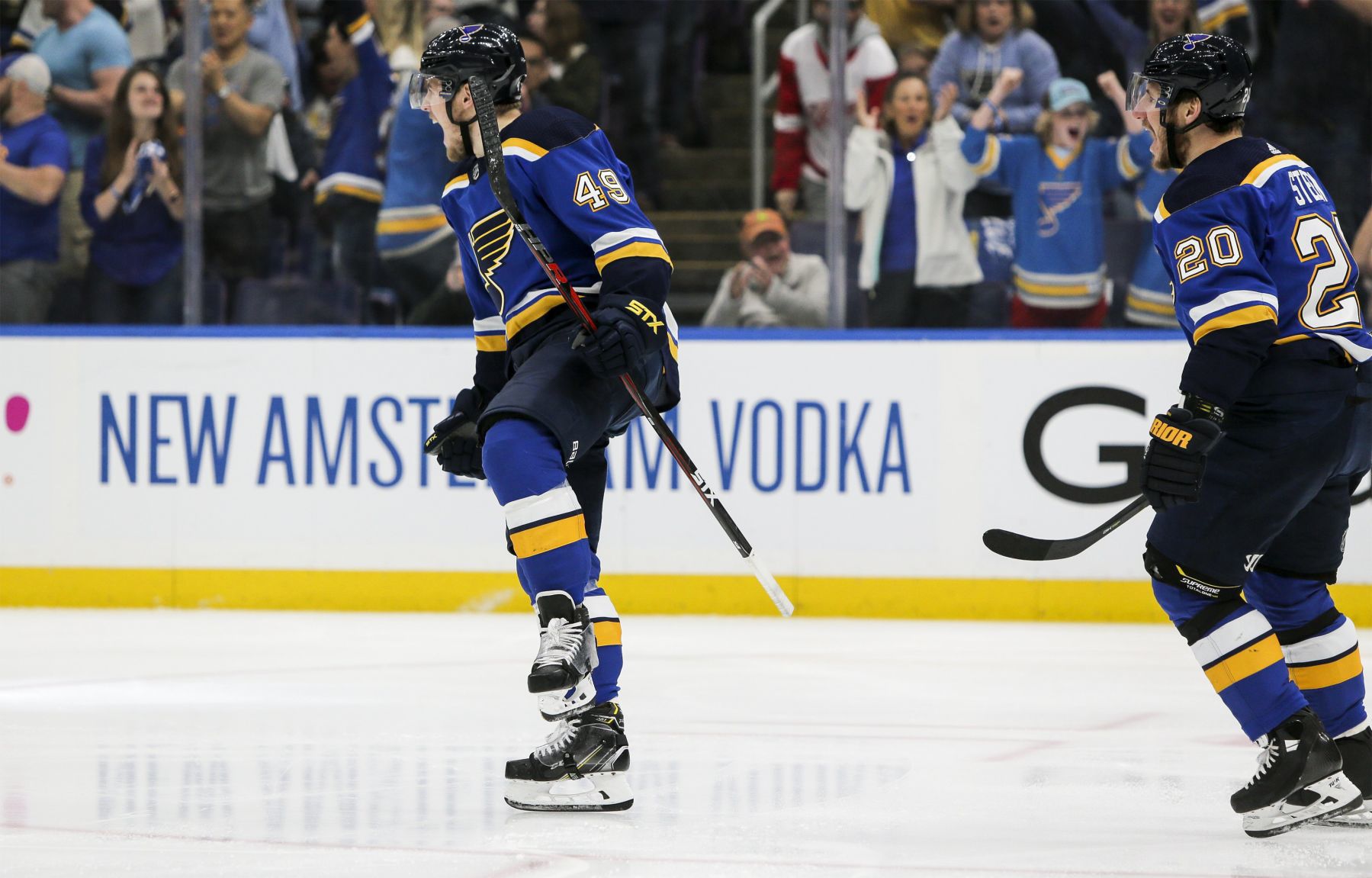 Blues look to redeem in Game 4